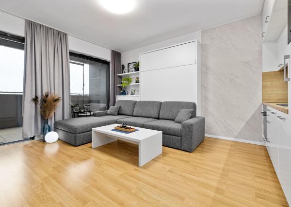 BE.LIVE COMPANY | NA PREDAJ | MODERNÝ 1-IZBOVÝ BYT | KOMPLETNE ZARIADENÝ | BALKÓN | KOBKA V CENE | TEHELNÉ POLE – BAJKALSKÁ
