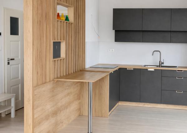 BE.LIVE COMPANY – PRENÁJOM – PRIESTRANNÝ APARTMÁN V NOVOSTAVBE BUNGALOVU – ZÁHRADA – PARKOVANIE – ZOHOR