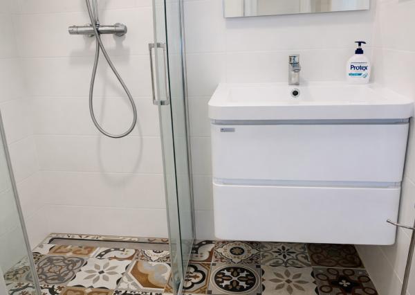 BE.LIVE COMPANY – PRENÁJOM – PRIESTRANNÝ APARTMÁN V NOVOSTAVBE BUNGALOVU – ZÁHRADA – PARKOVANIE – ZOHOR