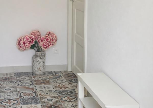 BE.LIVE COMPANY – PRENÁJOM – PRIESTRANNÝ APARTMÁN V NOVOSTAVBE BUNGALOVU – ZÁHRADA – PARKOVANIE – ZOHOR