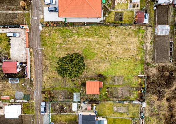 BE.LIVE COMPANY- PREDAJ- SLNEČNÝ- STAVEBNÝ POZEMOK - TICHÁ LOKALITA - BLÍZKO CENTRA - MALACKY