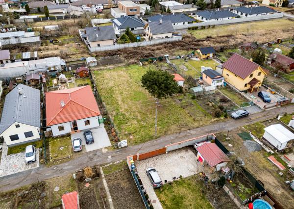 BE.LIVE COMPANY- PREDAJ- SLNEČNÝ- STAVEBNÝ POZEMOK - TICHÁ LOKALITA - BLÍZKO CENTRA - MALACKY