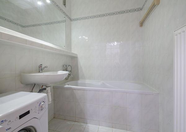 PREDANÝ- BE.LIVE COMPANY - NA PREDAJ - NADŠTANDARDNE VEĽKÝ 1-IZBOVÝ BYT S BALKÓNOM – SKVELÁ DISPOZÍCIA A NÁDHERNÝ VÝHĽAD - CHROBÁKOVÁ -DÚBRAVKA