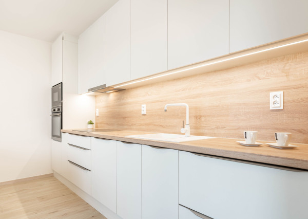 BE.LIVE COMPANY- PRENÁJOM- 2-IZBOVÝ BYT- NOVOSTAVBA- BALKÓN- PARKOVANIE- ŠAMORÍN 