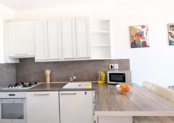 BE.LIVE COMPANY- NA PRENÁJOM – MODERNÝ 2-IZBOVÝ BYT- KLIMATIZÁCIA-INTERNET V CENE- RUŽINOV