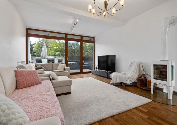 BE.LIVE COMPANY- PREDAJ- 5- IZBOVÝ- DOM- KARLOVA VES