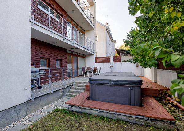 BE.LIVE COMPANY- PREDAJ- 5- IZBOVÝ- DOM- KARLOVA VES