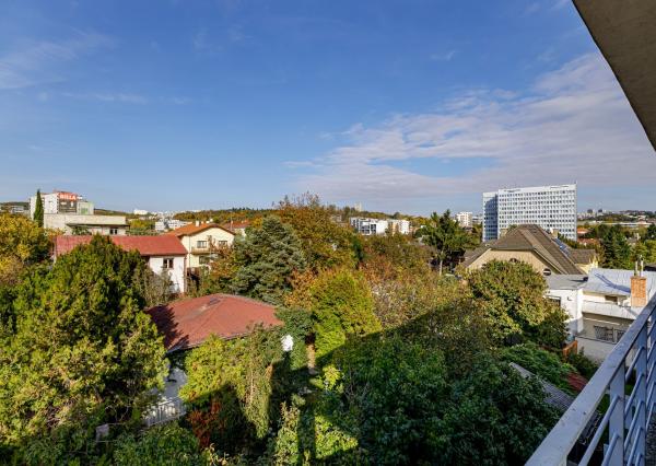 BE.LIVE COMPANY- PREDAJ- 5- IZBOVÝ- DOM- KARLOVA VES