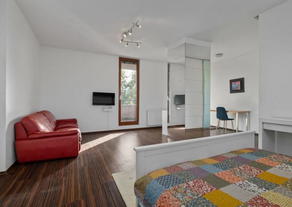 BE.LIVE COMPANY- PREDAJ- 5- IZBOVÝ- DOM- KARLOVA VES