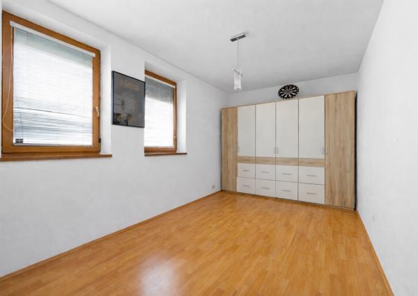 BE.LIVE COMPANY- PREDAJ- 4-IZBOVÝ- RODINNÝ DOM- S GARÁŽOU- VÍRIVKOU- VEĽKOU ZÁHRADOU- TUREŇ- SENEC