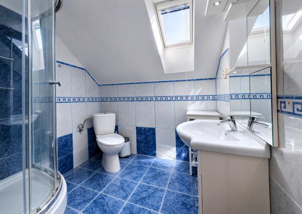 BE.LIVE COMPANY- PREDAJ- 4-IZBOVÝ- RODINNÝ DOM- S GARÁŽOU- VÍRIVKOU- VEĽKOU ZÁHRADOU- TUREŇ- SENEC