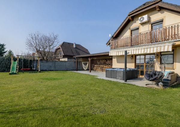 BE.LIVE COMPANY- PREDAJ- 4-IZBOVÝ- RODINNÝ DOM- S GARÁŽOU- VÍRIVKOU- VEĽKOU ZÁHRADOU- TUREŇ- SENEC