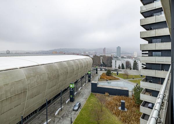 BE.LIVE COMPANY | NA PREDAJ | ŠTÝLOVÝ 1-IZBOVÝ BYT | ZARIADENÝ NA MIERU | BALKÓN | KOBKA V CENE | TEHELNÉ POLE - BAJKALSKÁ