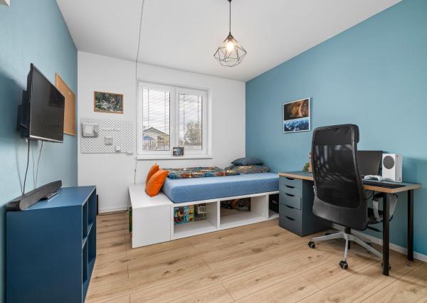 BE.LIVE COMPANY- 4-IZBOVÝ- DIZAJNOVÝ-BUNGALOV- BAZÉN- MILOSLAVOV