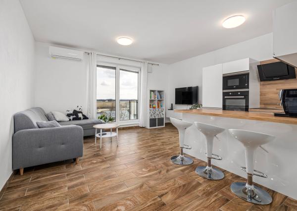 BE.LIVE COMPANY- PREDAJ- 2- IZBOVÝ- DIZAJNOVÝ- BYT-KLIMATIZÁCIA- PARKOVACIE STÁTIA-NOVÁ DEDINKA