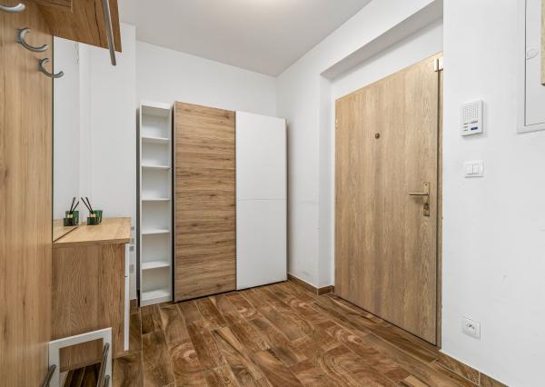 BE.LIVE COMPANY- PREDAJ- 2- IZBOVÝ- DIZAJNOVÝ- BYT-KLIMATIZÁCIA- PARKOVACIE STÁTIA-NOVÁ DEDINKA