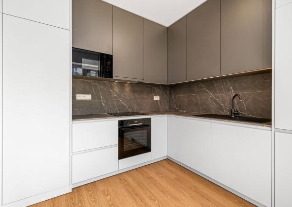 BE.LIVE COMPANY- PREDAJ- RODINNÝ DOM- TERASA- ZÁHRADA- MALINOVO- TRI VODY 