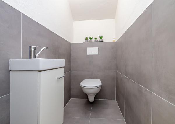 BE.LIVE COMPANY- PREDAJ- RODINNÝ DOM- TERASA- ZÁHRADA- MALINOVO- TRI VODY 