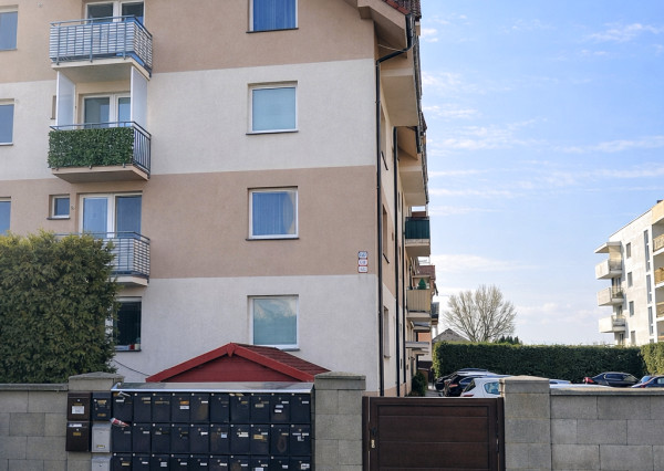 BE.LIVE COMPANY - NA PREDAJ – VEĽKORYSÝ 3-IZBOVÝ BYT S 4 BALKÓNMI – VEĽKÁ PIVNICA - PARKING - STUPAVA, DLHÁ ULICA