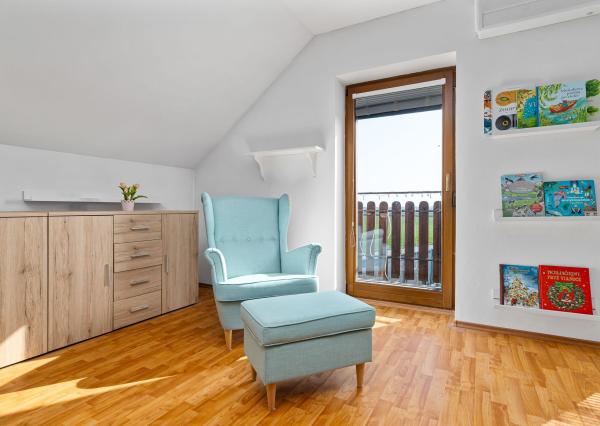 BE.LIVE COMPANY- PREDAJ- 4-IZBOVÝ- RODINNÝ DOM- GARÁŽ- VÍRIVKA- VEĽKÝ POZEMOK- TUREŇ- SENEC 