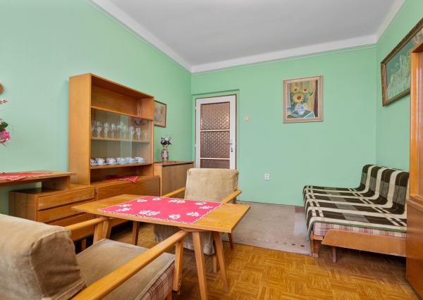 BE.LIVE COMPANY- PREDAJ- RODINNÝ DOM- VEĽKÝ POZEMOK- 2287m2- VLKY- PRI TOMÁŠOVE- SENEC 