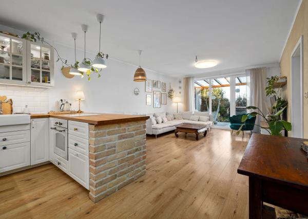 BE.LIVE COMPANY- PREDAJ- 4-IZBOVÝ- RODINNÝ DOM- 2-PARKOVACIE STÁTIA- NOVOSTAVBA- HRUBÁ BORŠA- SENEC