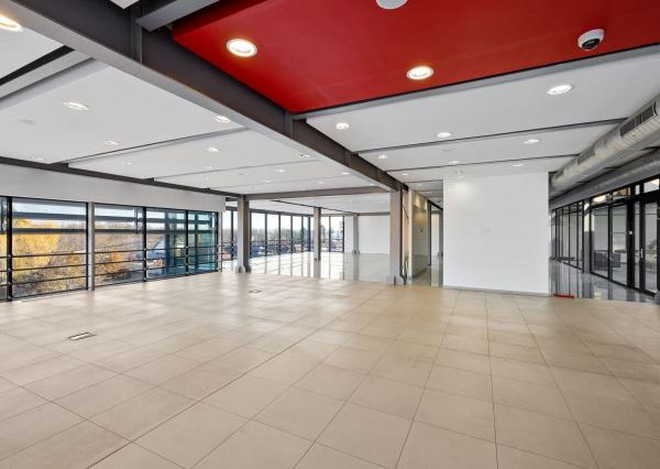 BE.LIVE COMPANY– PRENÁJOM– ADMINISTRATÍVNA BUDOVA– SHOWROOM- KANCELÁRIE- NOVOZÁMOCKÁ, NITRA