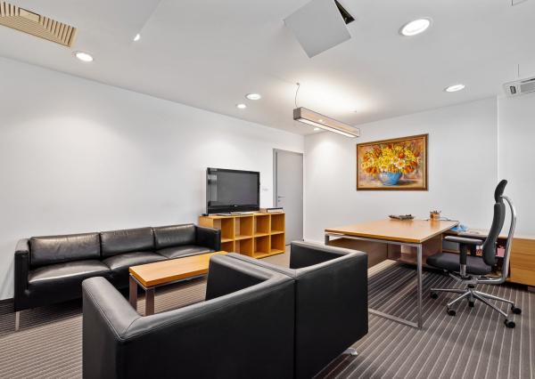 BE.LIVE COMPANY– PRENÁJOM– ADMINISTRATÍVNA BUDOVA– SHOWROOM- KANCELÁRIE- NOVOZÁMOCKÁ, NITRA