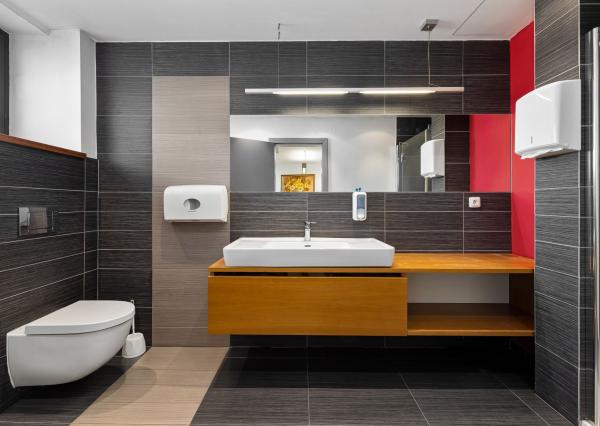 BE.LIVE COMPANY– PRENÁJOM– ADMINISTRATÍVNA BUDOVA– SHOWROOM- KANCELÁRIE- NOVOZÁMOCKÁ, NITRA