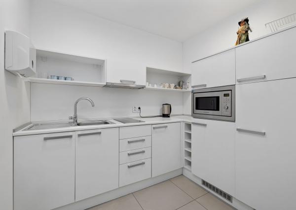 BE.LIVE COMPANY– PRENÁJOM– ADMINISTRATÍVNA BUDOVA– SHOWROOM- KANCELÁRIE- NOVOZÁMOCKÁ, NITRA