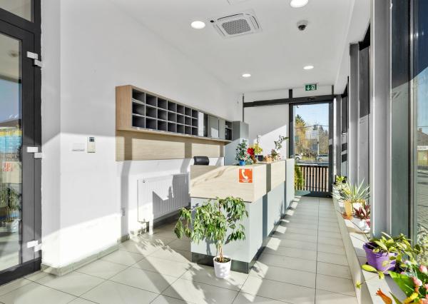 BE.LIVE COMPANY– PRENÁJOM– ADMINISTRATÍVNA BUDOVA– SHOWROOM- KANCELÁRIE- NOVOZÁMOCKÁ, NITRA