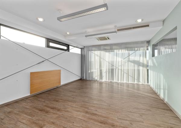 BE.LIVE COMPANY– PRENÁJOM– ADMINISTRATÍVNA BUDOVA– SHOWROOM- KANCELÁRIE- NOVOZÁMOCKÁ, NITRA