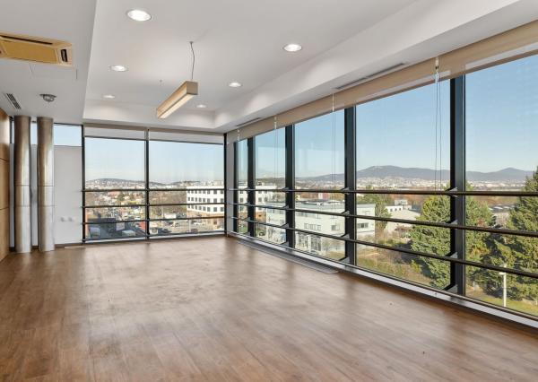 BE.LIVE COMPANY– PRENÁJOM– ADMINISTRATÍVNA BUDOVA– SHOWROOM- KANCELÁRIE- NOVOZÁMOCKÁ, NITRA