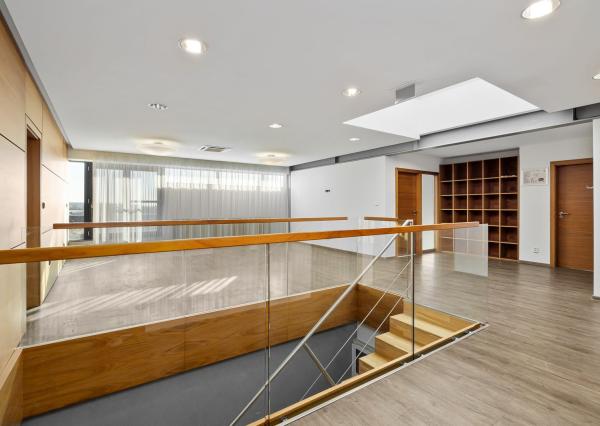 BE.LIVE COMPANY– PRENÁJOM– ADMINISTRATÍVNA BUDOVA– SHOWROOM- KANCELÁRIE- NOVOZÁMOCKÁ, NITRA