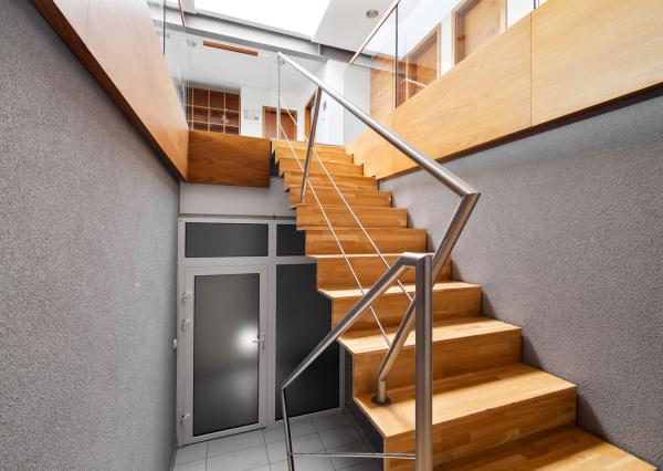 BE.LIVE COMPANY– PRENÁJOM– ADMINISTRATÍVNA BUDOVA– SHOWROOM- KANCELÁRIE- NOVOZÁMOCKÁ, NITRA