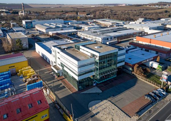 BE.LIVE COMPANY– PRENÁJOM– ADMINISTRATÍVNA BUDOVA– SHOWROOM- KANCELÁRIE- NOVOZÁMOCKÁ, NITRA