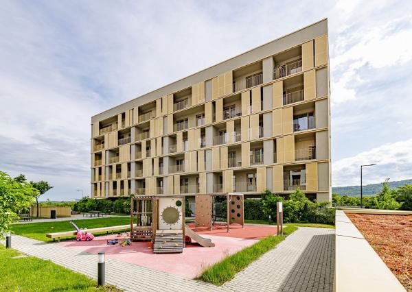 BE.LIVE COMPANY- NA PREDAJ- NOVÝ- KOMPLETNE ZARIADENÝ- 1-IZBOVÝ BYT- S MOŽNOSŤOU ÚPRAVY NA 1,5-IZBOVÝ- BORY NOVÝ DVOR- MICHALA BUČIČA 