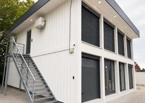 BE.LIVE COMPANY- NA PREDAJ- 1000m2- KOMERČNÝ PRIESTOR- POLYFUNKČNÁ BUDOVA- RUŽINOV- KOMÁRŇANSKÁ ULICA 
