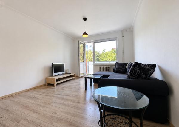 BE.LIVE COMPANY– NA PREDAJ– 2,5-IZBOVÝ BYT -LOGGIA - PIVNICA – BRATISLAVA NOVÉ MESTO - ČESKOSLOVENSKÝCH PARAŠUTISTOV