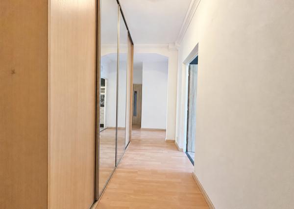 BE.LIVE COMPANY– NA PREDAJ– 2,5-IZBOVÝ BYT -LOGGIA - PIVNICA – BRATISLAVA NOVÉ MESTO - ČESKOSLOVENSKÝCH PARAŠUTISTOV