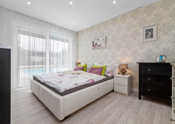 BE.LIVE COMPANY- NA PREDAJ- NÁDHERNÝ- 4-IZBOVÝ- BUNGALOV- BAZÉN- GARÁŽ- ZÁHRADNÍCKA ULICA- HRUBÁ BORŠA
