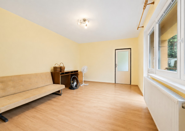 BE.LIVE COMPANY – NA PREDAJ – VEĽKORYSÝ RODINNÝ DOM S PRÍSTAVBOU – ZÁHORSKÁ BYSTRICA – DONSKÁ ULICA