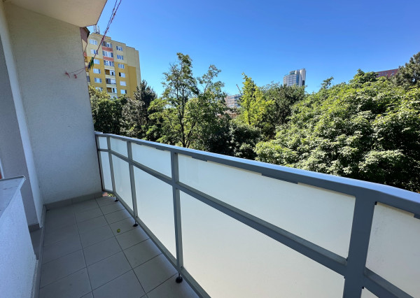 BE.LIVE COMPANY– NA PREDAJ– 2,5-IZBOVÝ BYT -LOGGIA - PIVNICA – BRATISLAVA NOVÉ MESTO - ČESKOSLOVENSKÝCH PARAŠUTISTOV