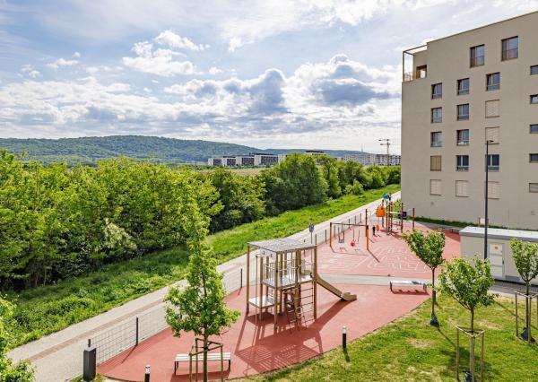 BE.LIVE COMPANY – NA PRENÁJOM- NOVÝ, KOMPLETNE ZARIADENÝ-  1-IZBOVÝ BYT- BORY NOVÝ DVOR - MICHALA BUČIČA