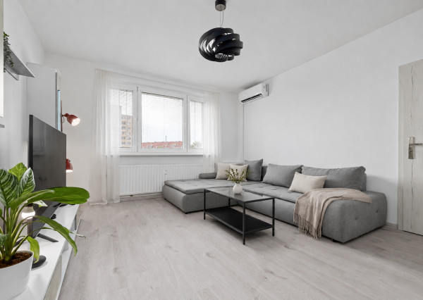 BE.LIVE- PREDAJ- PRIESTRANNÝ- 3- IZBOVÝ- BYT- LOGGIA- PIVNICA- KAPICOVÁ- PETRŽALKA