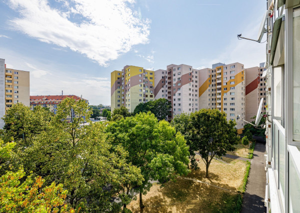BE.LIVE- PREDAJ- PRIESTRANNÝ- 3- IZBOVÝ- BYT- LOGGIA- PIVNICA- KAPICOVÁ- PETRŽALKA