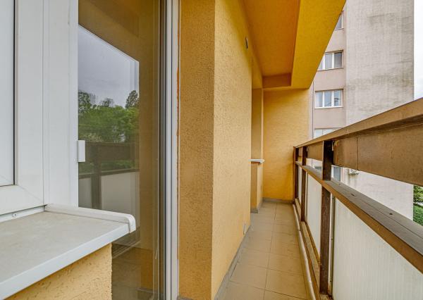 BE.LIVE COMPANY- NA PREDAJ- mZREKONŠTRUOVANÝ- 3- IZBOVÝ BYT- LOGGIA- PIVNIČNÁ KOBKA- NOBELOVA ULICA- BRATISLAVA