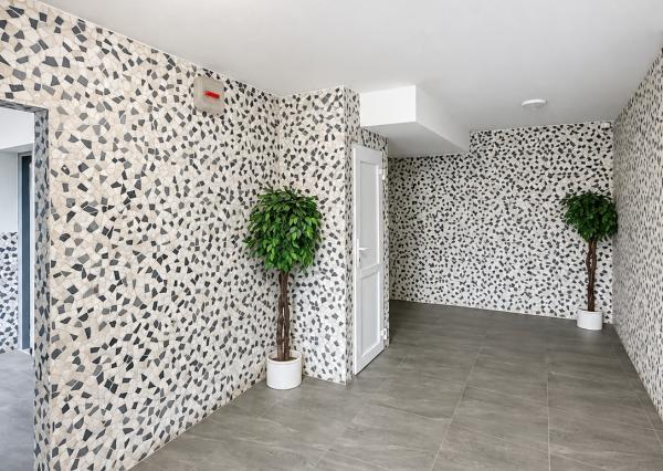 OFF PONUKA – NA PREDAJ – PRIESTRANNÝ 3-IZBOVÝ BYT – 69 m² + LODŽIA – KLIMATIZÁCIA – BUDATÍNSKA – PETRŽALKA