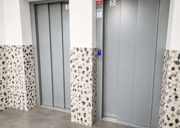 NA PREDAJ – PRIESTRANNÝ 3-IZBOVÝ BYT – 69 m² + LODŽIA – KLIMATIZÁCIA – BUDATÍNSKA – PETRŽALKA