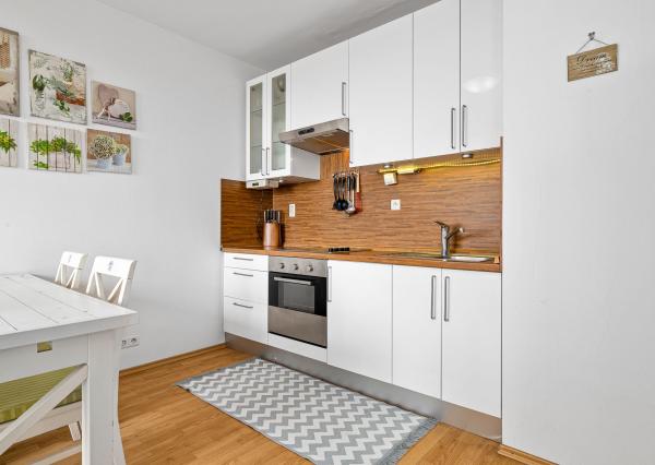 PREDANÝ- BE.LIVE COMPANY- NA PREDAJ- 3-IZBOVÝ BYT- LOGGIA- PIVNIČNÁ KOBKA- VO VYHĽADÁVANOM PROJEKTE OCTOPUS HABITAT- RUŽINOV- MRAZIARENSKÁ